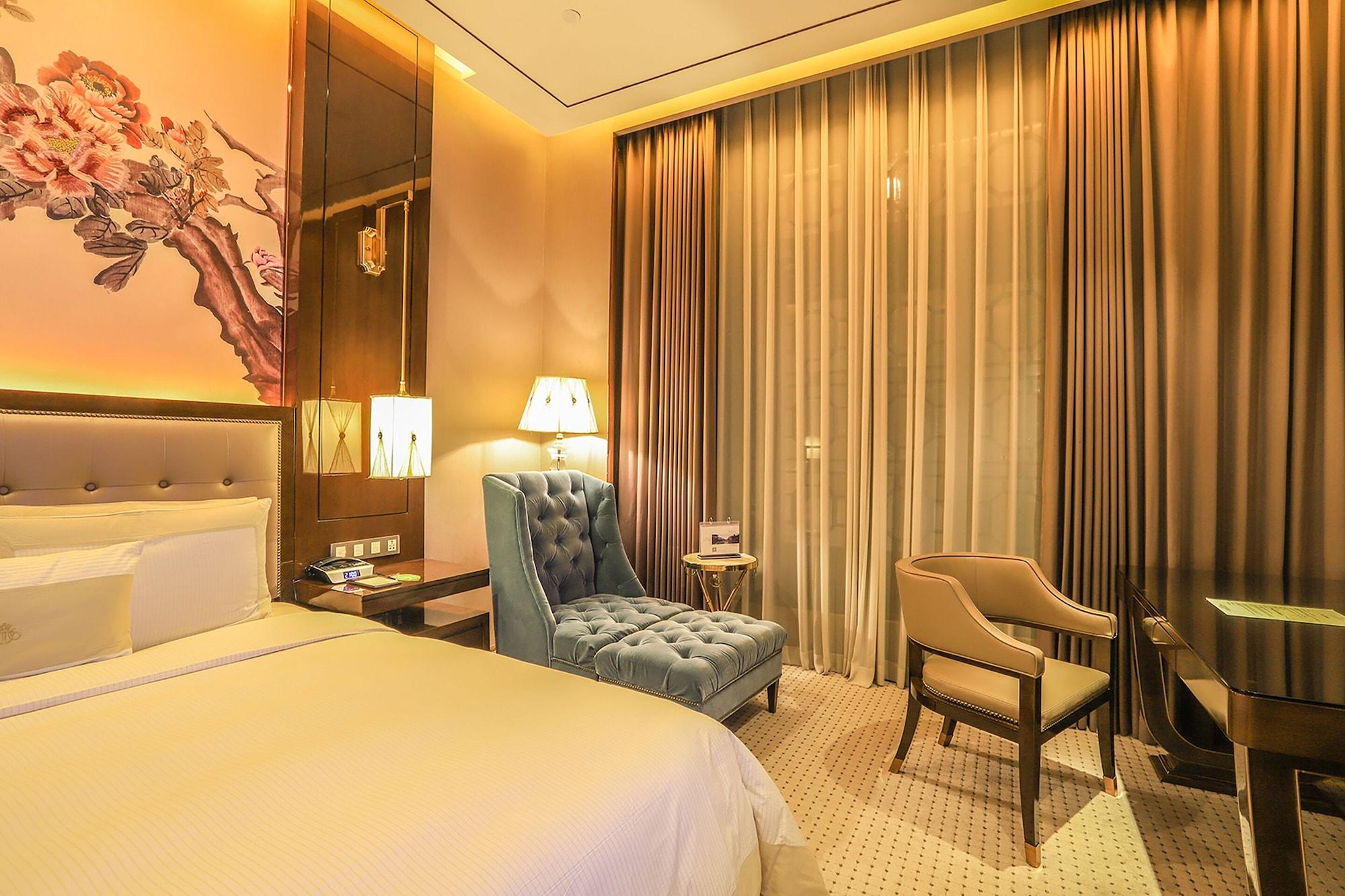 Royal Garden Hotel Shanghai-Free Shuttle To And From Disney & Pvg & Close Metro Line2 Easy To Sha New Expo Eksteriør billede