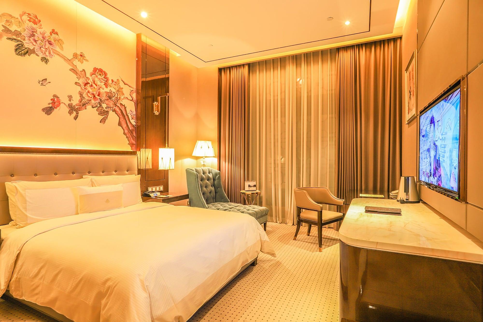 Royal Garden Hotel Shanghai-Free Shuttle To And From Disney & Pvg & Close Metro Line2 Easy To Sha New Expo Eksteriør billede