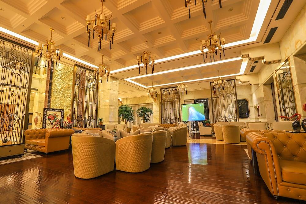 Royal Garden Hotel Shanghai-Free Shuttle To And From Disney & Pvg & Close Metro Line2 Easy To Sha New Expo Eksteriør billede