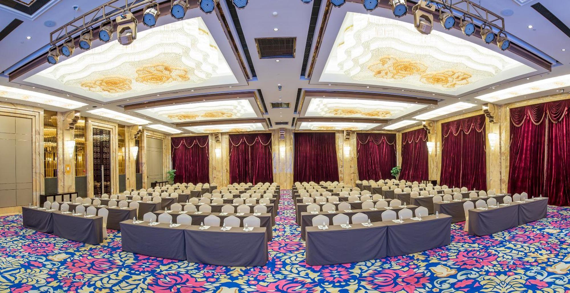 Royal Garden Hotel Shanghai-Free Shuttle To And From Disney & Pvg & Close Metro Line2 Easy To Sha New Expo Eksteriør billede