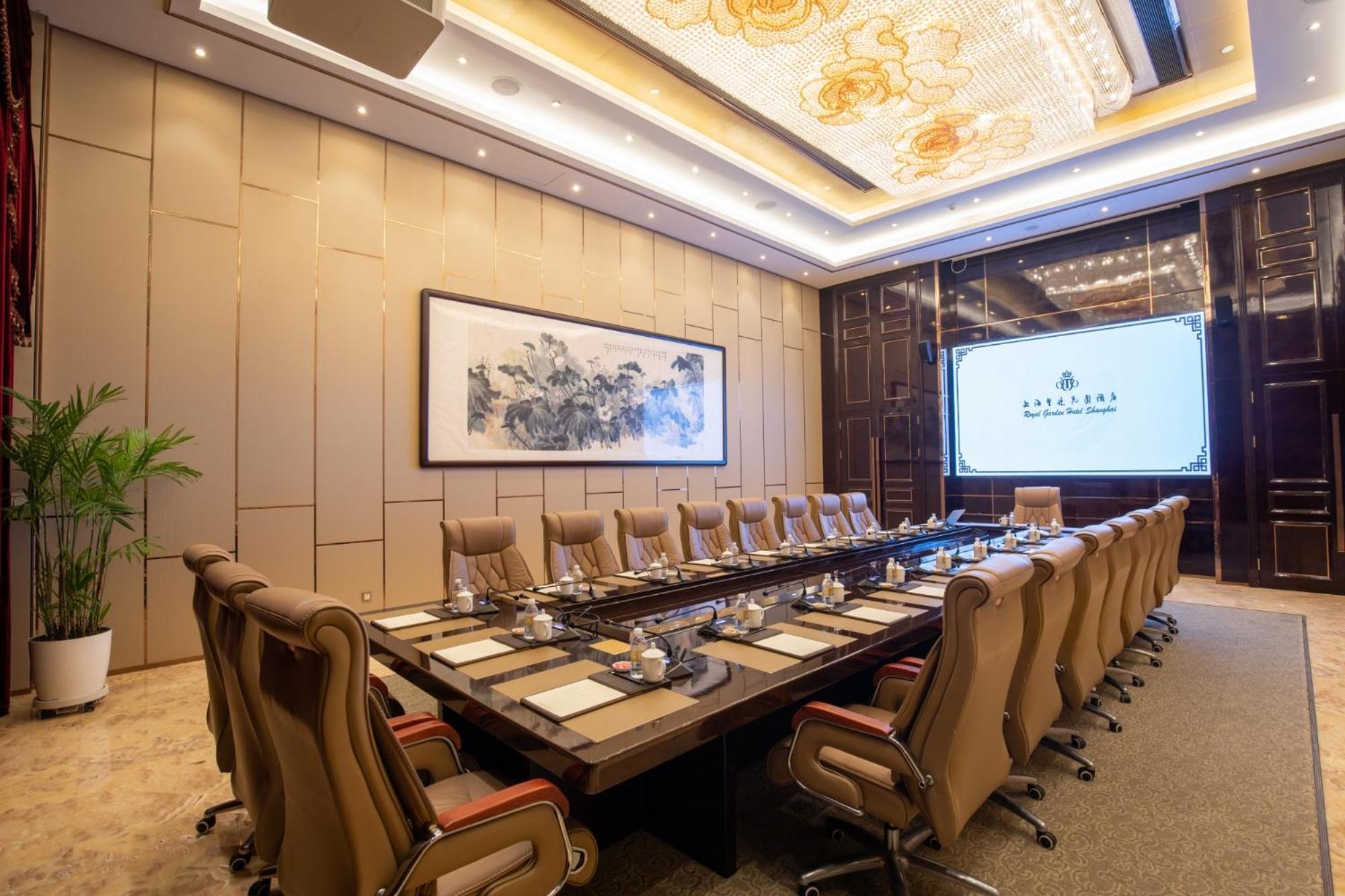 Royal Garden Hotel Shanghai-Free Shuttle To And From Disney & Pvg & Close Metro Line2 Easy To Sha New Expo Eksteriør billede