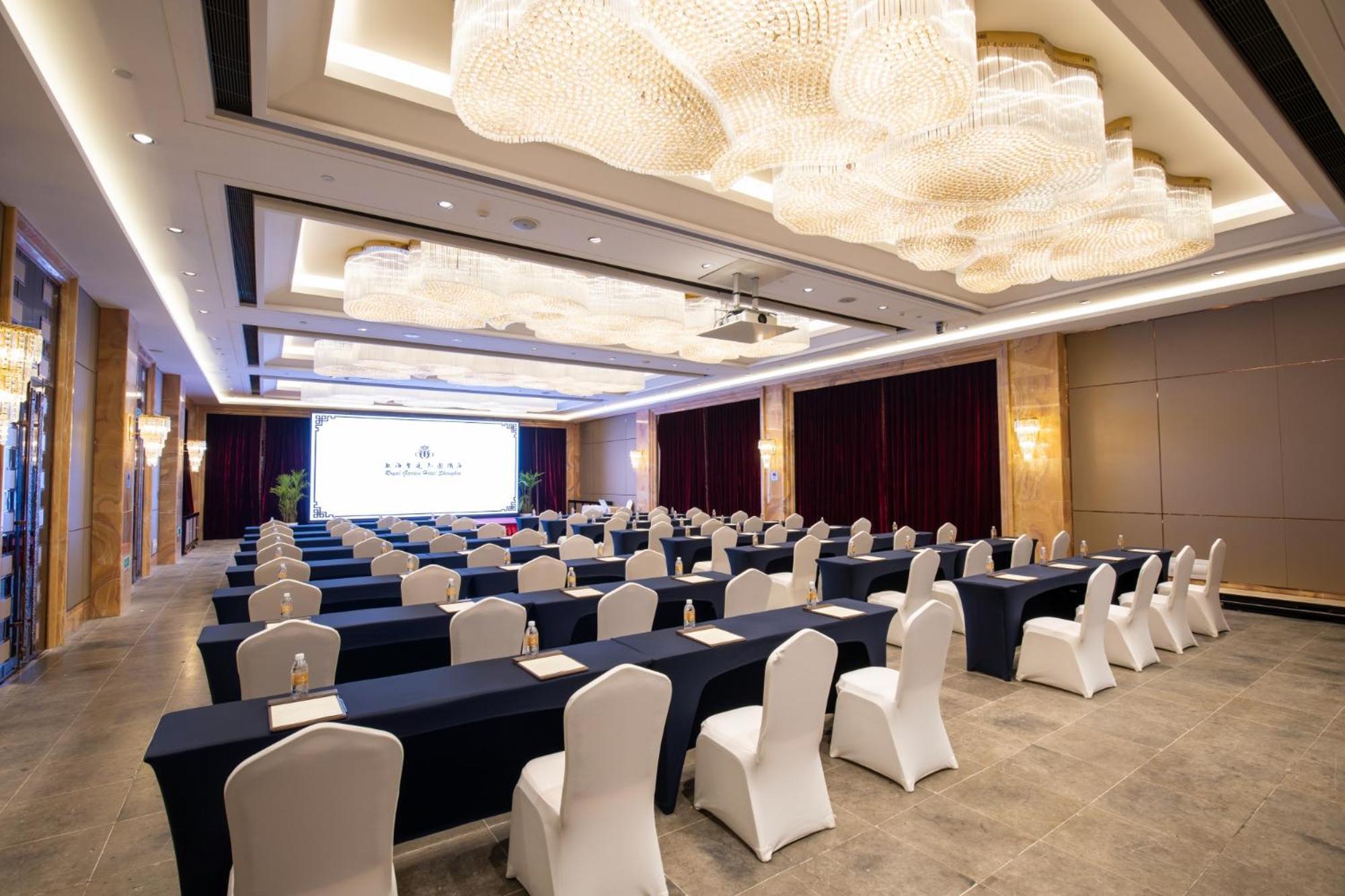 Royal Garden Hotel Shanghai-Free Shuttle To And From Disney & Pvg & Close Metro Line2 Easy To Sha New Expo Eksteriør billede