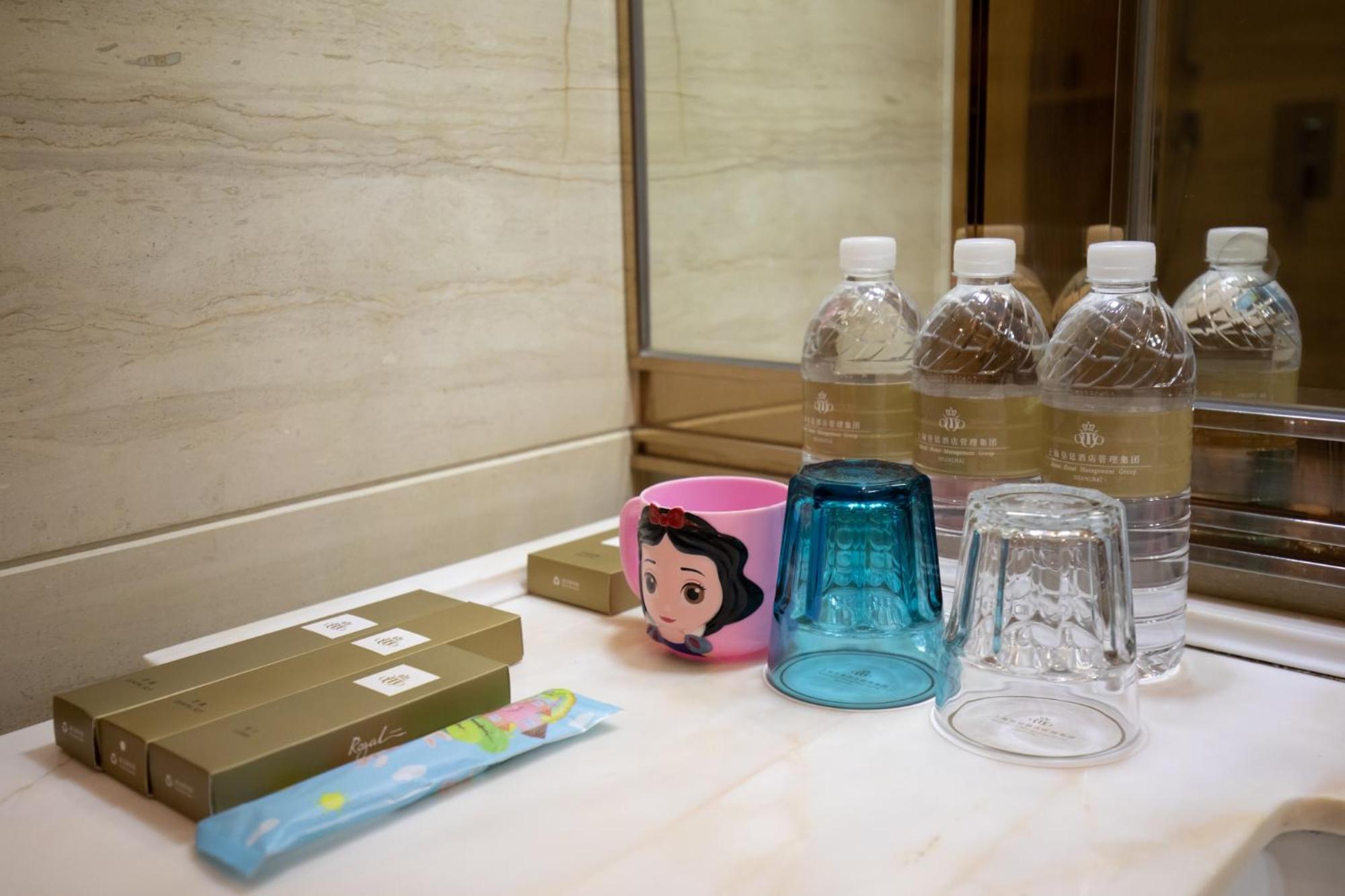 Royal Garden Hotel Shanghai-Free Shuttle To And From Disney & Pvg & Close Metro Line2 Easy To Sha New Expo Eksteriør billede