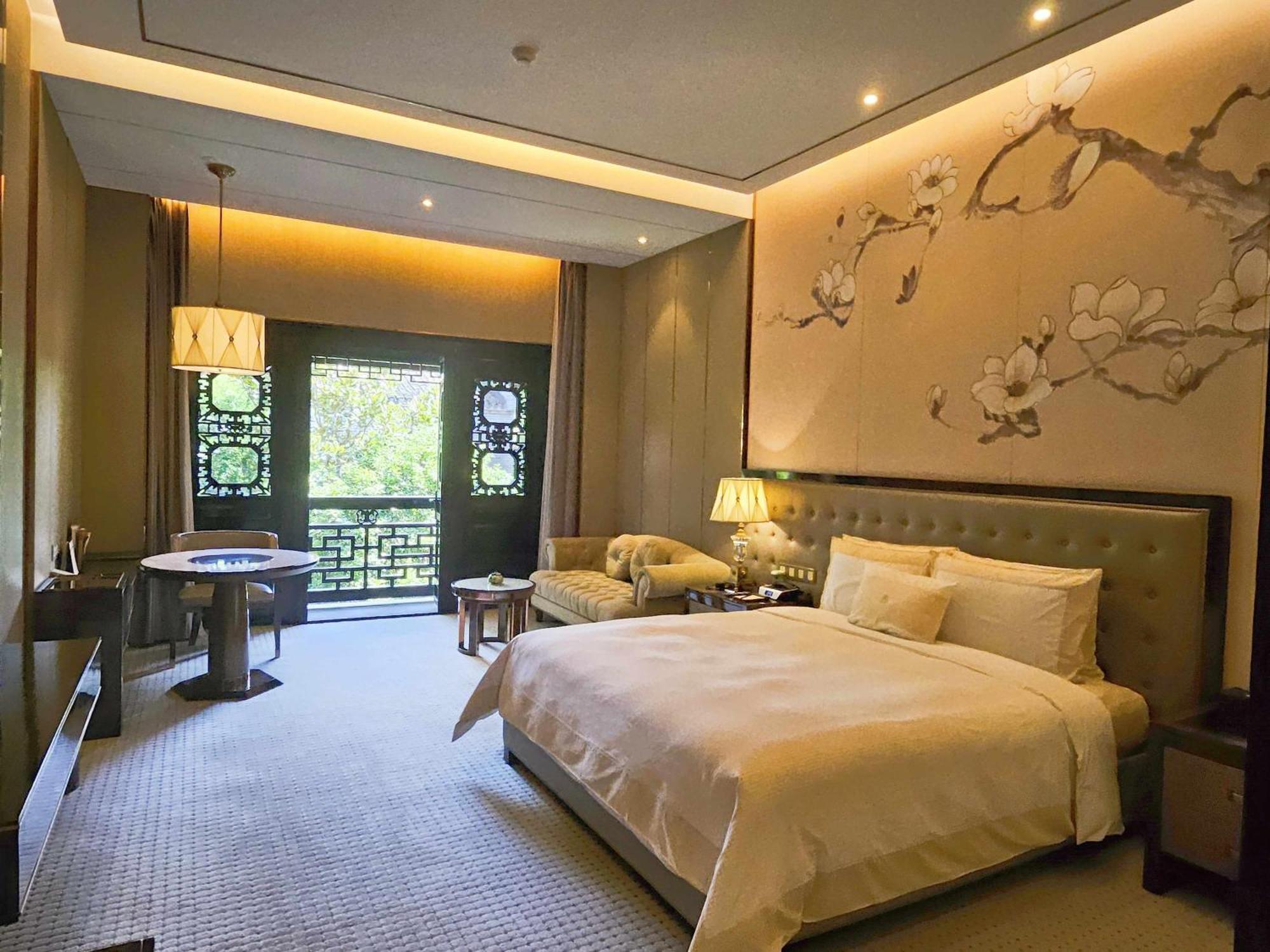 Royal Garden Hotel Shanghai-Free Shuttle To And From Disney & Pvg & Close Metro Line2 Easy To Sha New Expo Eksteriør billede