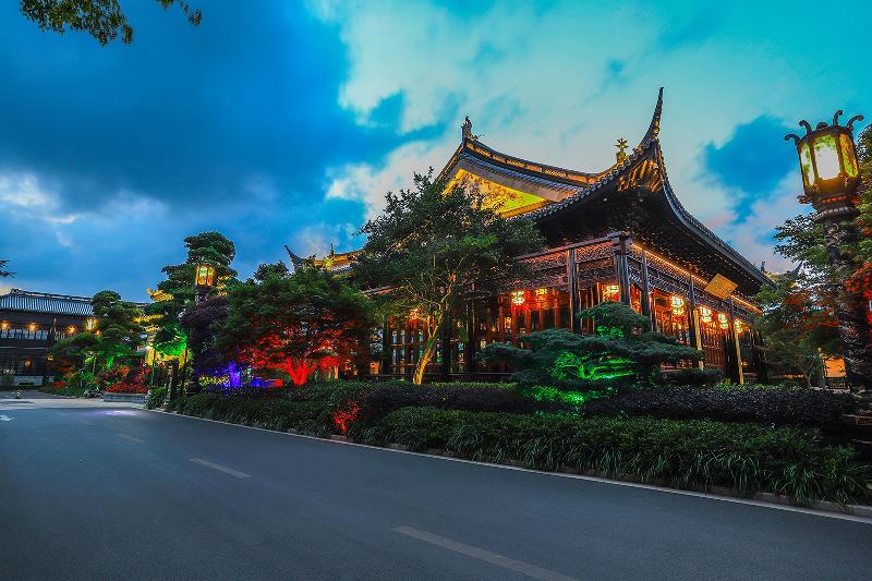 Royal Garden Hotel Shanghai-Free Shuttle To And From Disney & Pvg & Close Metro Line2 Easy To Sha New Expo Eksteriør billede